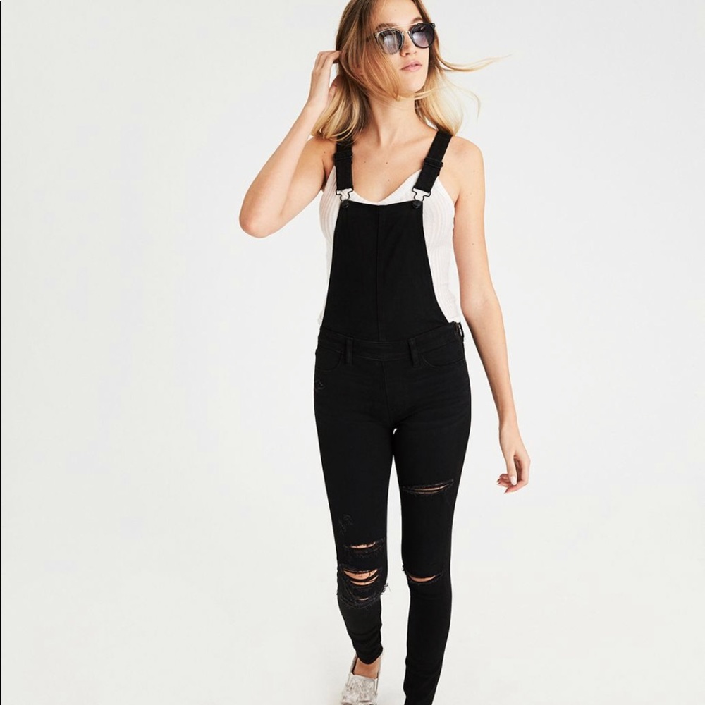 American Eagle black overalls
